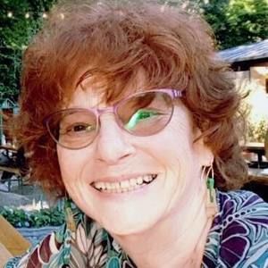 Meet your Posher, Devora